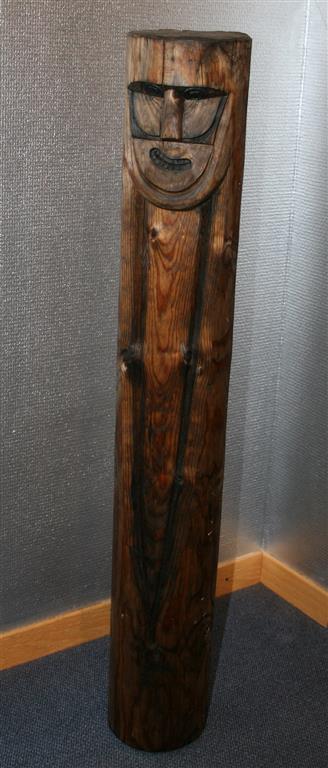 Rundstokk III Treskulptur (H 82 cm) kr 4000